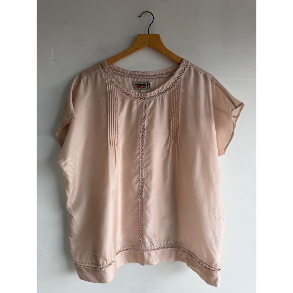 Johnny Was Pete & Greta Pink Silk Blouse Pintuck Lace Trim Coquette. BOHO CHIC M
